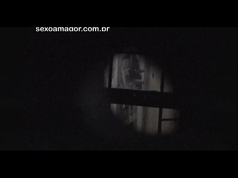 ❤️ 블론디는 중공 벽돌 뒤에 숨겨진 이웃 뱃사공에 의해 비밀리에 비디오에 녹화됩니다. ❌ 고급 포르노 우리 ko.high-pass.ru ❌️❤